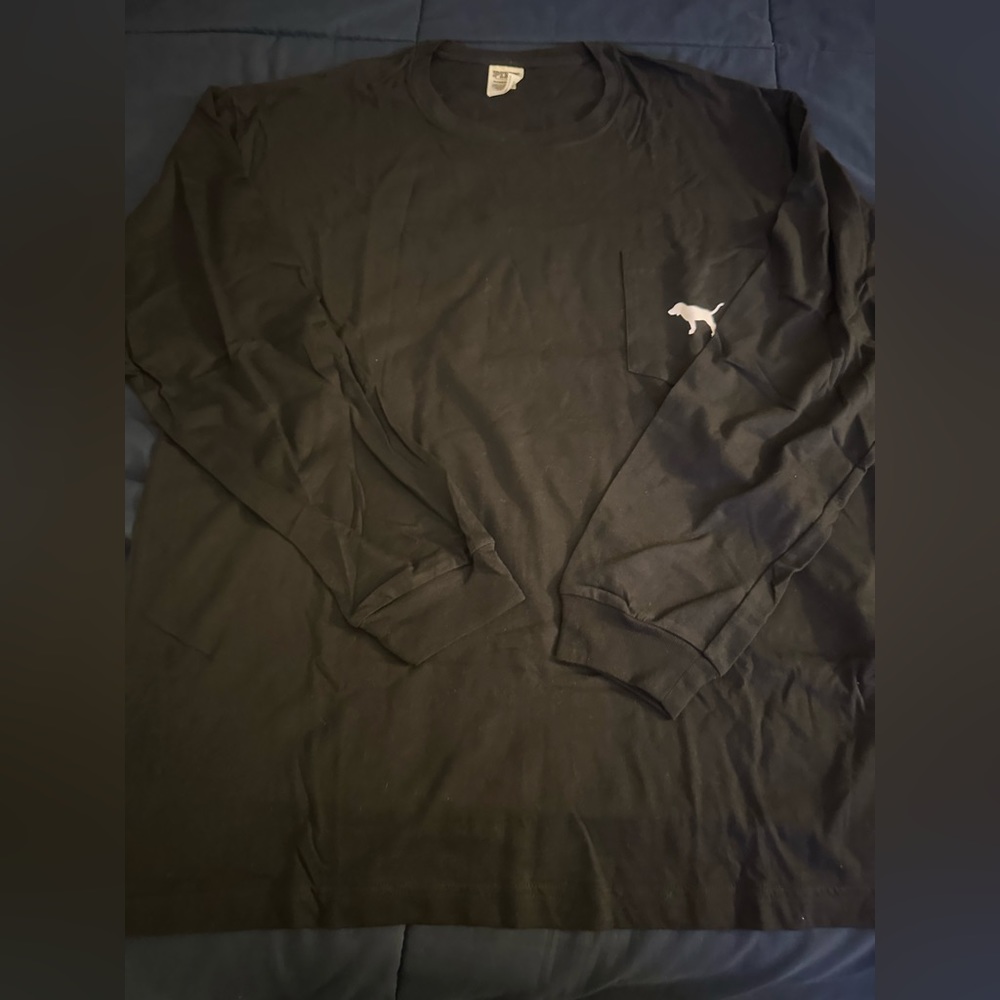 VS Pink long sleeve tee